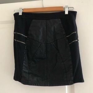Mini skirt.